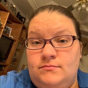 Meet your Posher, Alicia